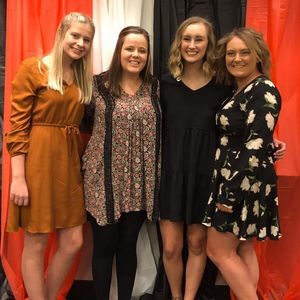 Meet your Posher, Kelly